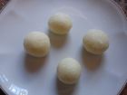 receta y postre: Bomboncitos de chocolate blanco y coco